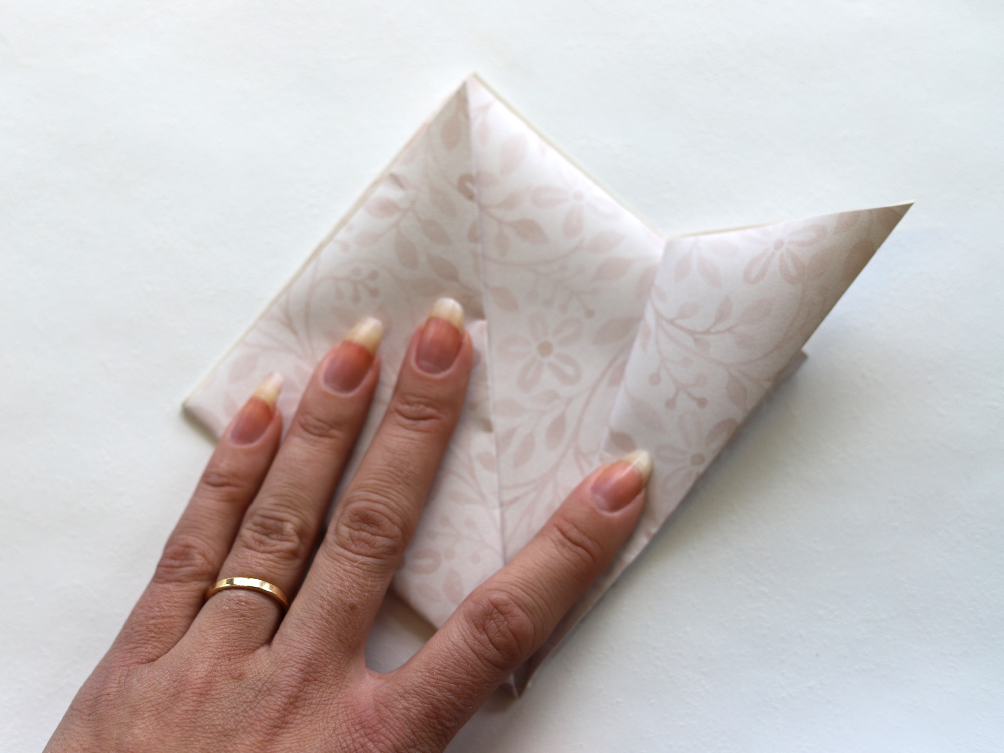 vika tapetblomma av tapet