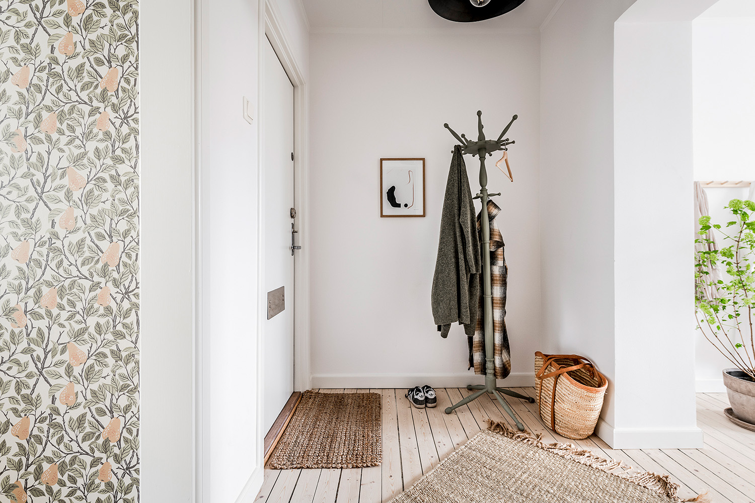 p&auml;rontapet i hall