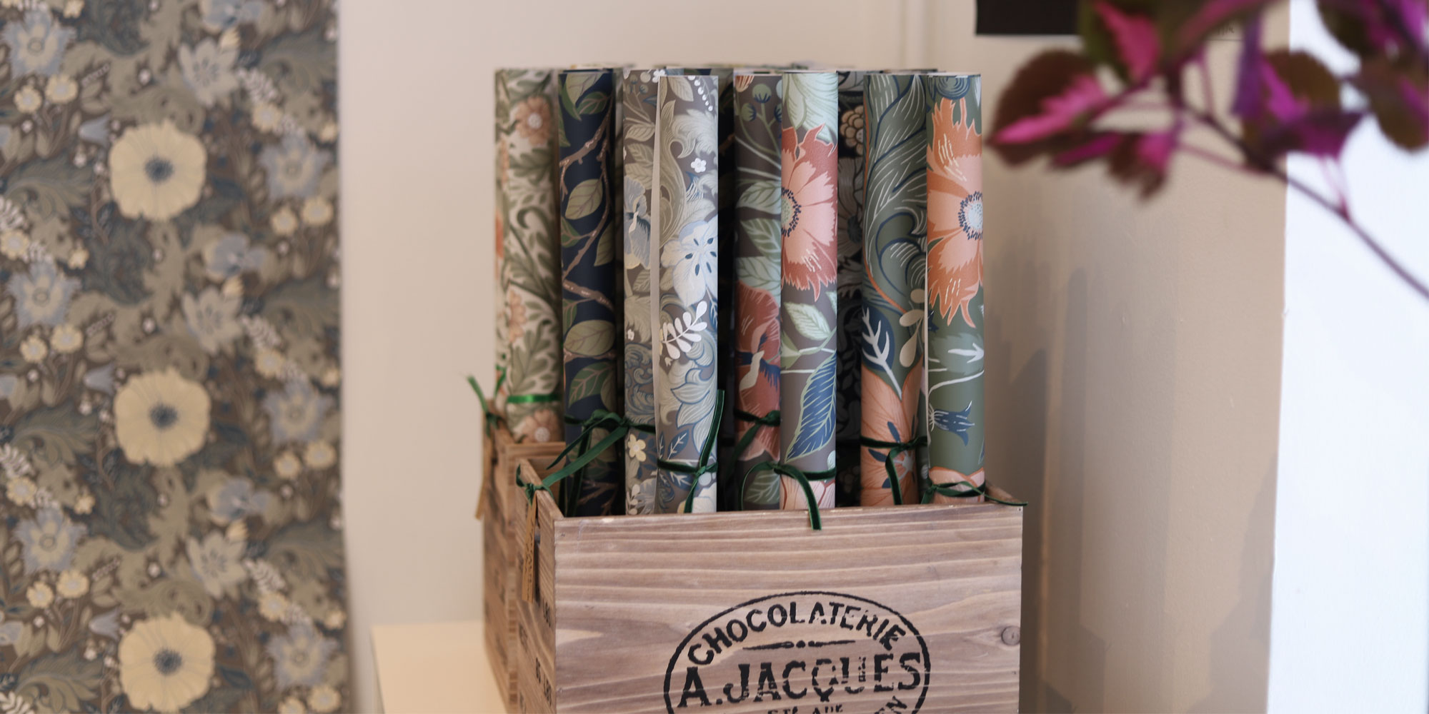 tapetrullar fr&aring;n kollektionen &auml;ng&aring;s